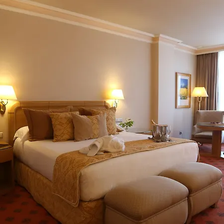 Gran Abetos Hotel 4*