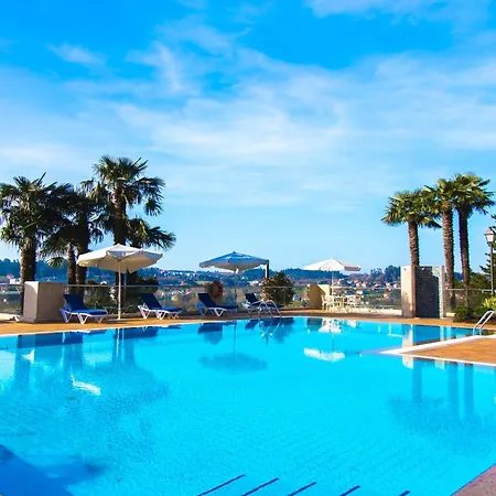 Hotel Gran Abetos 4*