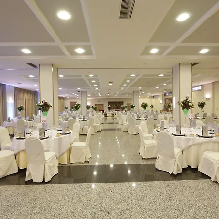 Hotel Gran Abetos 4*